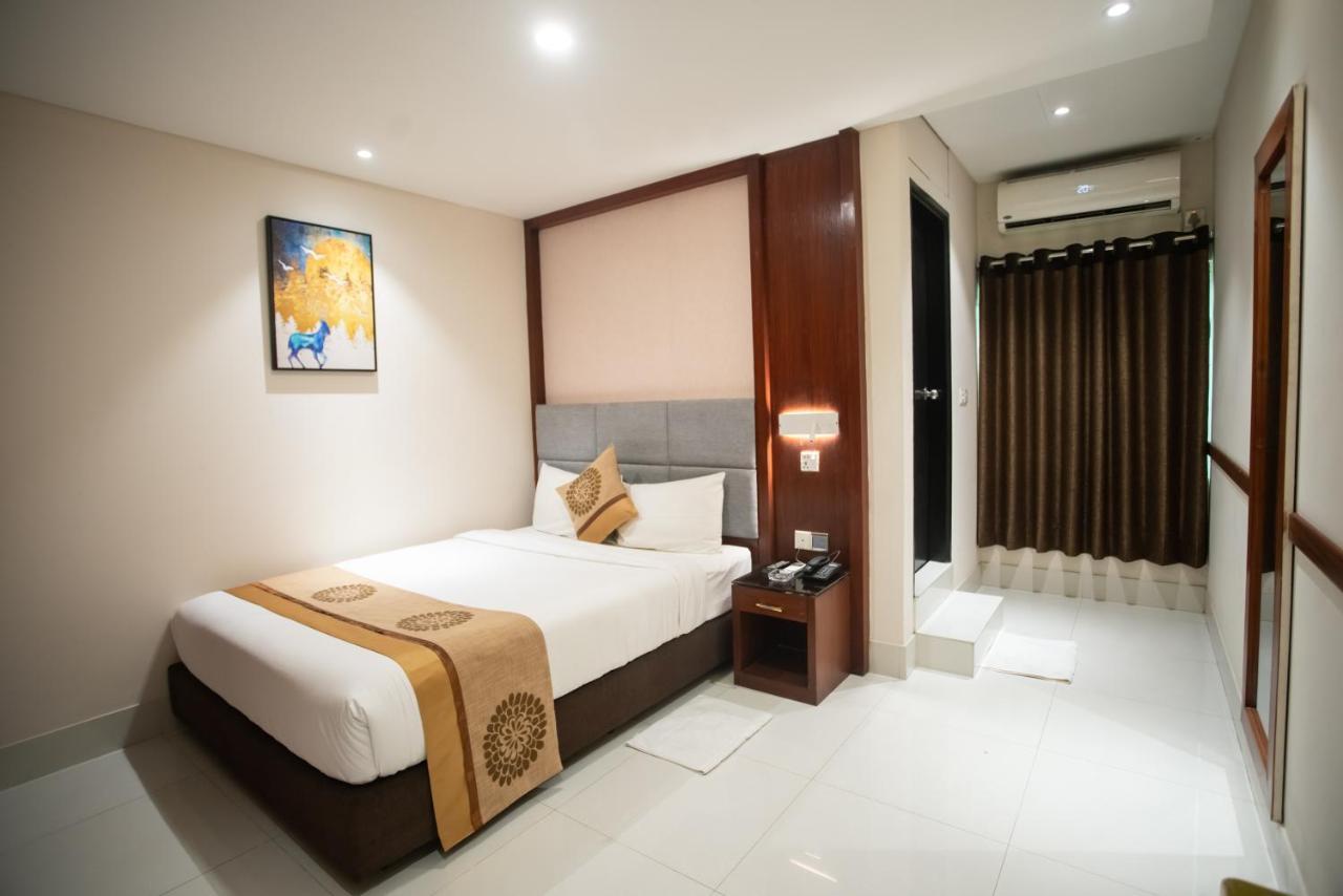 Jatra Hotel Grand Royal Дакка Экстерьер фото